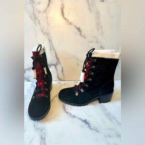 NEW Aerosoles Suede Lace-Up Boots w/ Shearling – Size 7.5